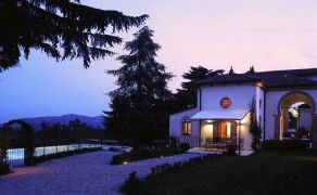 Villa a Monteberico (VI)